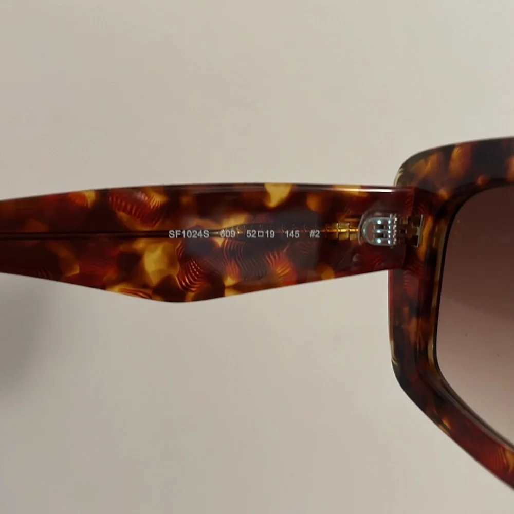 NEW Salvatore Ferragamo SF1024S 609 Red Havana Sunglasses w/Brown Gradient Lens - Picture 7 of 11